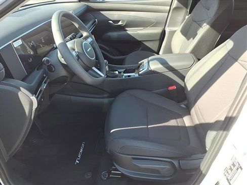 New 2026 Hyundai Tucson SE image 16