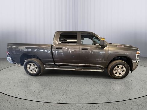 Used 2026 RAM 2500 Big Horn AWD/4WD image 7