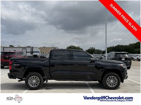 New 2026 Chevrolet Colorado LT w/ LT Convenience Package AWD/4WD image 3