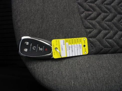 Used 2024 Chevrolet Equinox LT image 7