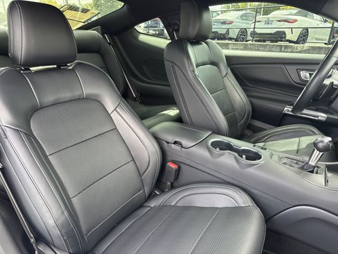 Used 2025 Ford Mustang GT Premium RWD image 32