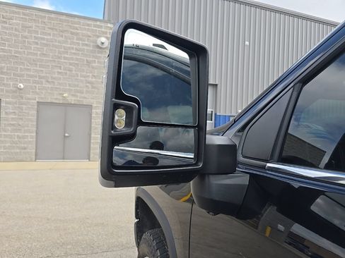 Used 2023 Chevrolet Silverado 2500 LTZ w/ LTZ Convenience Package II AWD/4WD image 7