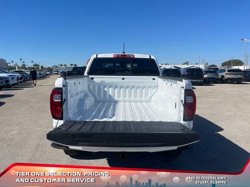 New 2026 GMC Canyon Elevation image 16
