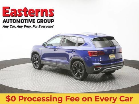 Used 2022 Volkswagen Taos SE w/ Panoramic Sunroof Package AWD/4WD image 64