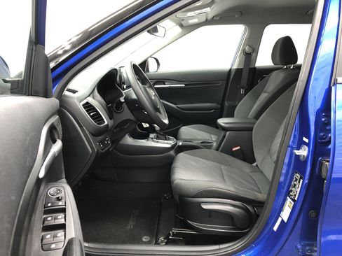 Certified 2022 Kia Seltos LX image 11