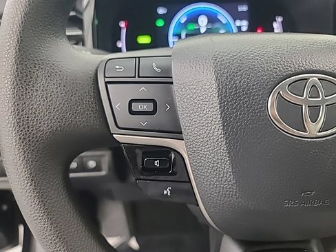 Used 2026 Toyota Camry LE FWD image 27