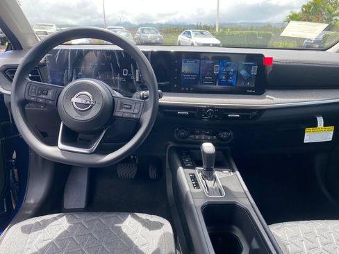 Used 2026 Nissan Kicks SV FWD image 12