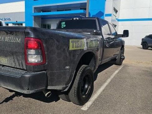 Used 2023 RAM 3500 Big Horn w/ Night Edition AWD/4WD image 12