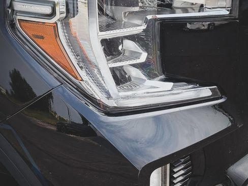 Used 2019 GMC Sierra 1500 Elevation w/ Elevation Value Package AWD/4WD image 3