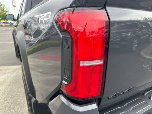 New 2026 Toyota Tacoma TRD Off-Road AWD/4WD image 10