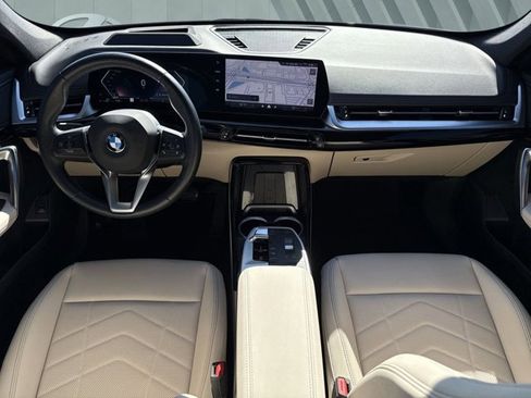 Used 2024 BMW X1 xDrive28i w/ Technology Package image 13