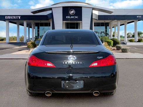 Used 2014 INFINITI Q60 Convertible w/ Premium Package RWD image 9