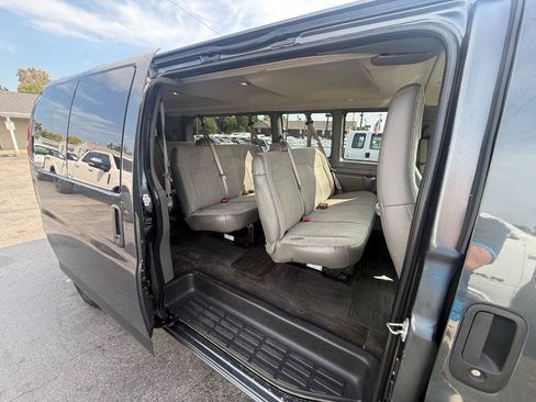 Used 2016 Chevrolet Express 3500 LT w/ LT Preferred Equipment Group RWD image 10