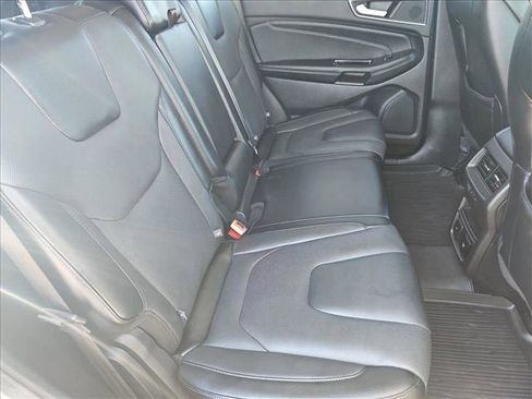 Used 2017 Ford Edge Titanium w/ Equipment Group 301A image 22