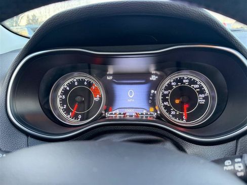Used 2019 Jeep Cherokee Limited AWD/4WD image 29