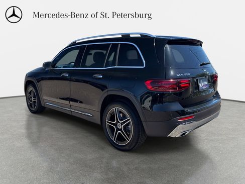 New 2026 Mercedes-Benz GLB 250 4MATIC image 3