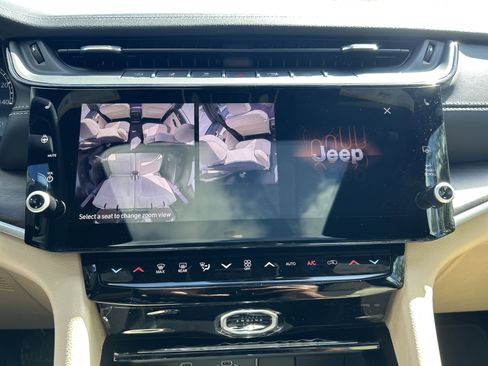 New 2026 Jeep Grand Cherokee L Limited image 29