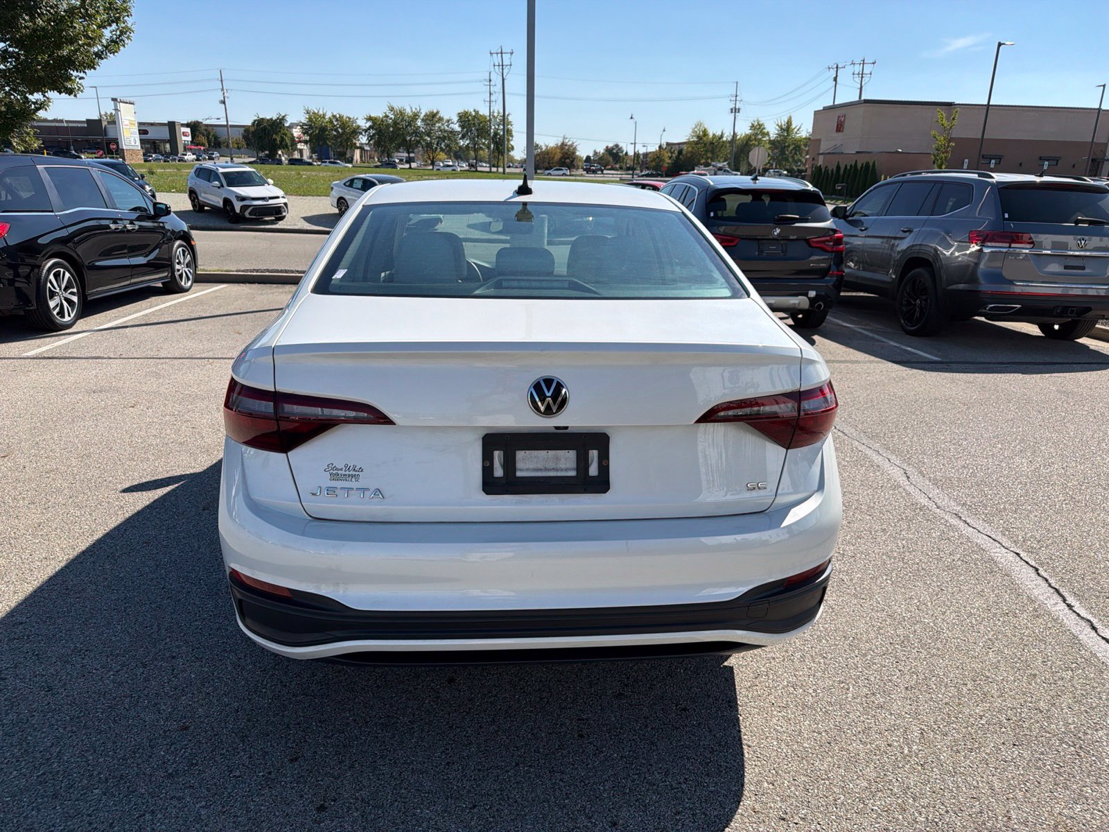 Used 2023 Volkswagen Jetta SE w/ Panoramic Sunroof Package FWD image 11