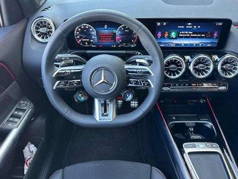 New 2025 Mercedes-Benz GLA 35 AMG 4MATIC image 25