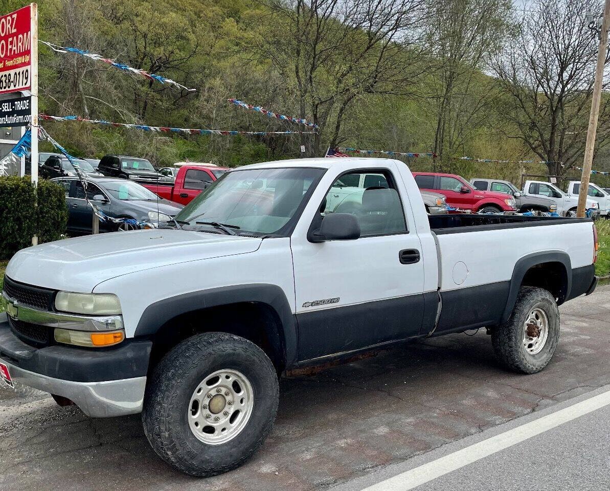 Used 2002 Chevrolet Silverado 2500 4x4 Regular Cab image 1