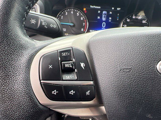 Used 2021 Ford Explorer XLT w/ Equipment Group 202A AWD/4WD image 19