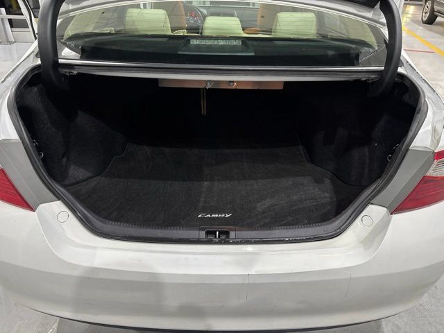Used 2015 Toyota Camry LE FWD image 19