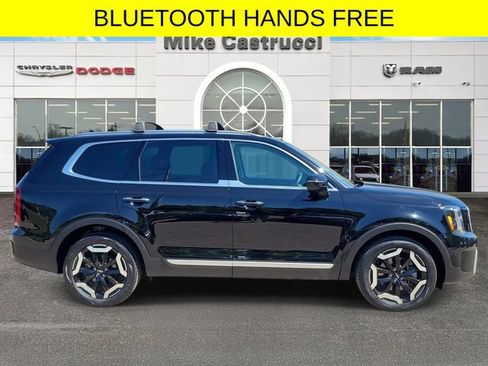 Used 2023 Kia Telluride S w/ S Sunroof Package AWD/4WD image 3