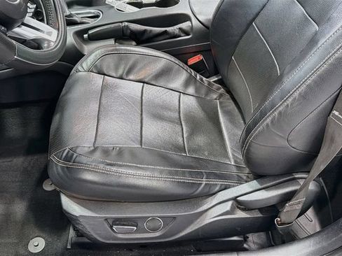 Used 2019 Ford Mustang Premium RWD image 14