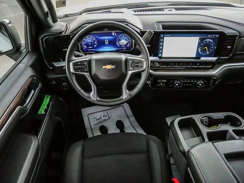 Used 2026 Chevrolet Silverado 1500 LT AWD/4WD image 24