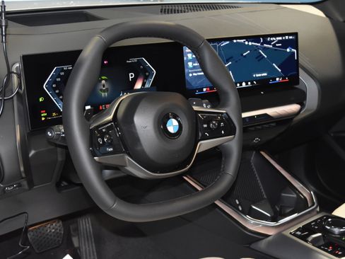 New 2026 BMW X3 xDrive30 w/ Premium Package image 2