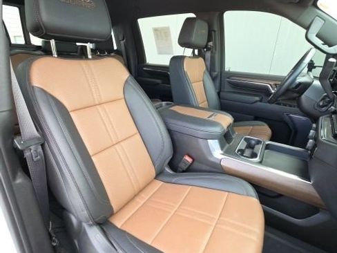 Used 2024 Chevrolet Silverado 2500 High Country image 20