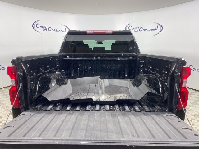 Certified 2025 Chevrolet Silverado 1500 RST w/ Z71 Off-Road Package AWD/4WD image 25