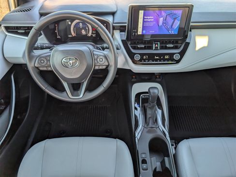 Used 2024 Toyota Corolla XSE image 6