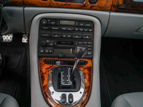 Used 2006 Jaguar XK8 Coupe image 34