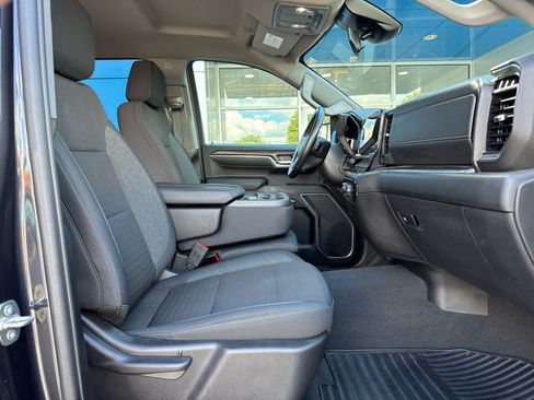 Certified 2024 Chevrolet Silverado 1500 LT AWD/4WD image 4