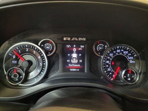 Used 2019 RAM 1500 Big Horn AWD/4WD image 23