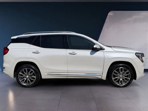 Used 2022 GMC Terrain Denali w/ LPO, Floor Liner Package image 6