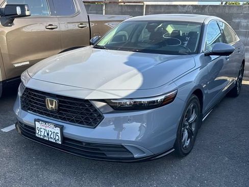 Used 2023 Honda Accord EX-L image 8