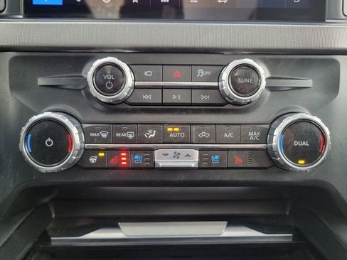 Used 2025 Ford F350 Platinum w/ Tremor Off-Road Package image 29