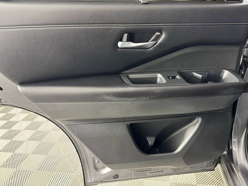 Used 2023 Nissan Pathfinder SL w/ SL Premium Package image 26