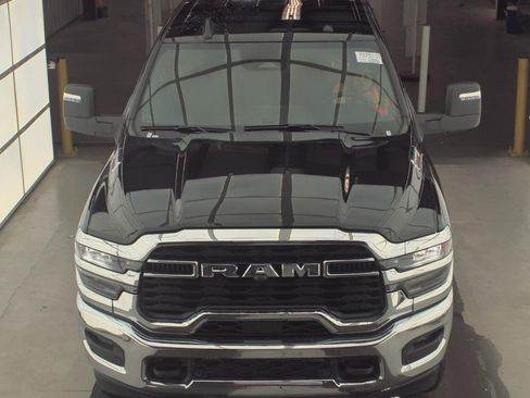 Used 2026 RAM 2500 Big Horn AWD/4WD image 3