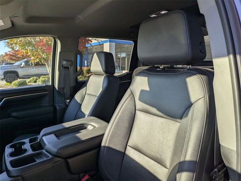 Used 2024 GMC Sierra 1500 SLT image 14