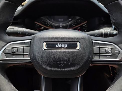 Certified 2022 Jeep Compass Latitude AWD/4WD image 32