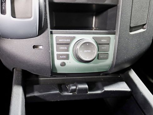 Used 2010 Honda Pilot Touring image 21