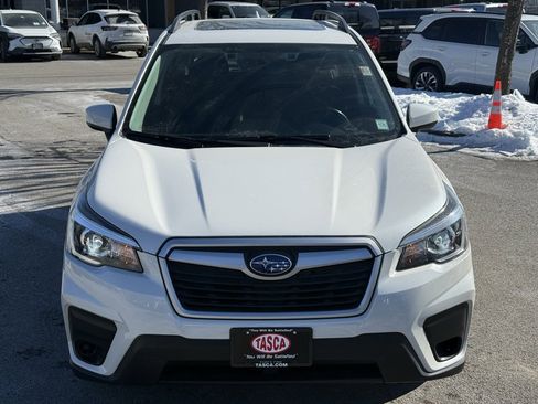 Used 2019 Subaru Forester Premium image 2