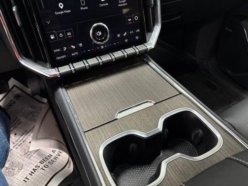 Used 2024 GMC Acadia Denali FWD image 23