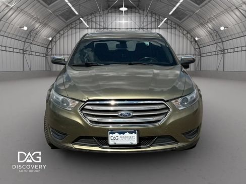 Used 2013 Ford Taurus Limited FWD image 8
