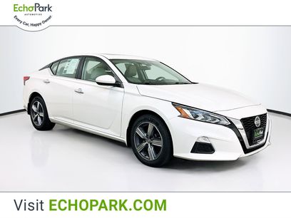 Used 2022 Nissan Altima 2.5 SV w/ SV Premium Package