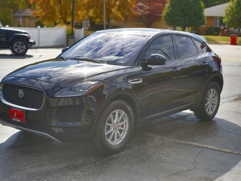 Used 2019 Jaguar E-PACE AWD/4WD image 3