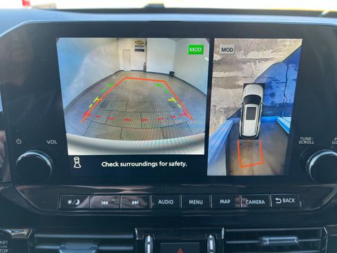 Used 2025 Nissan Pathfinder SL image 62